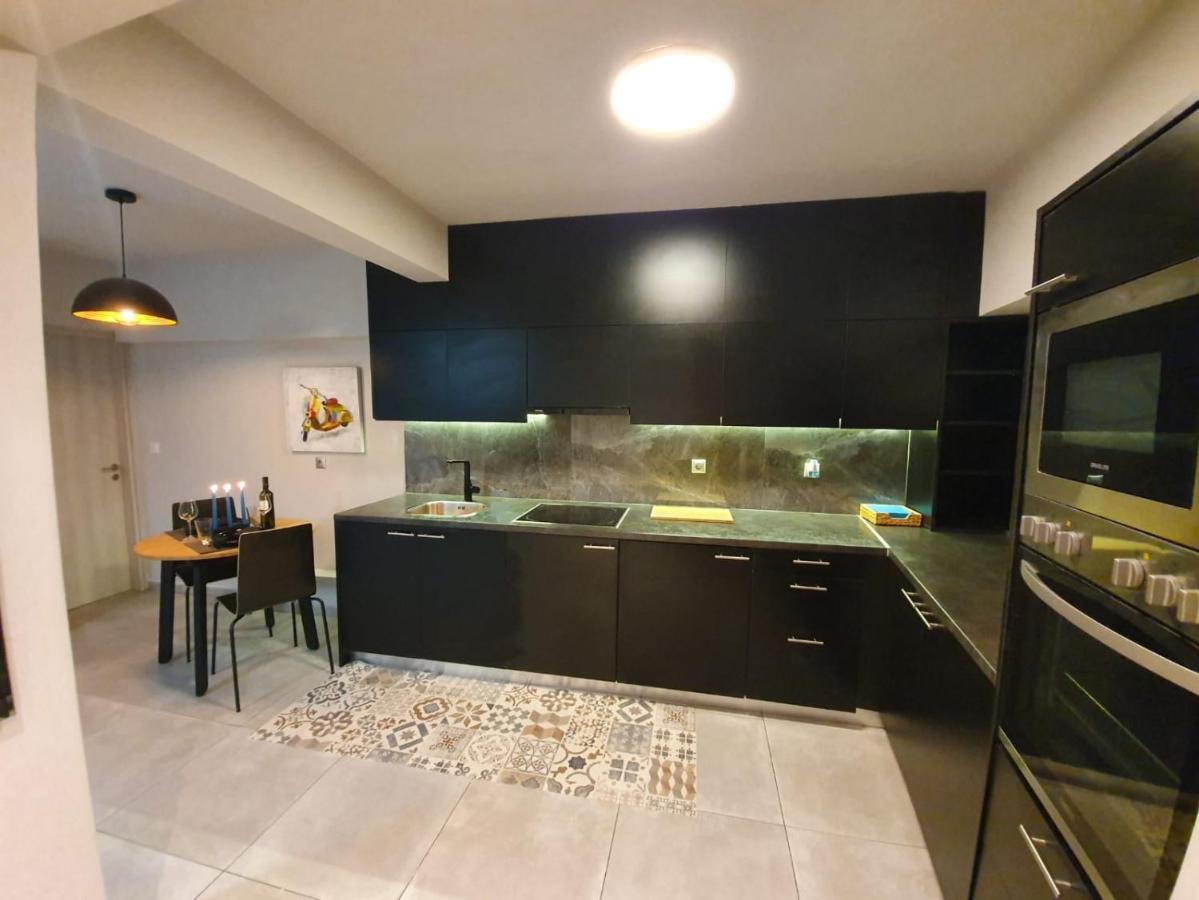 Romantic Jacuzzi Apartment Athen Eksteriør billede