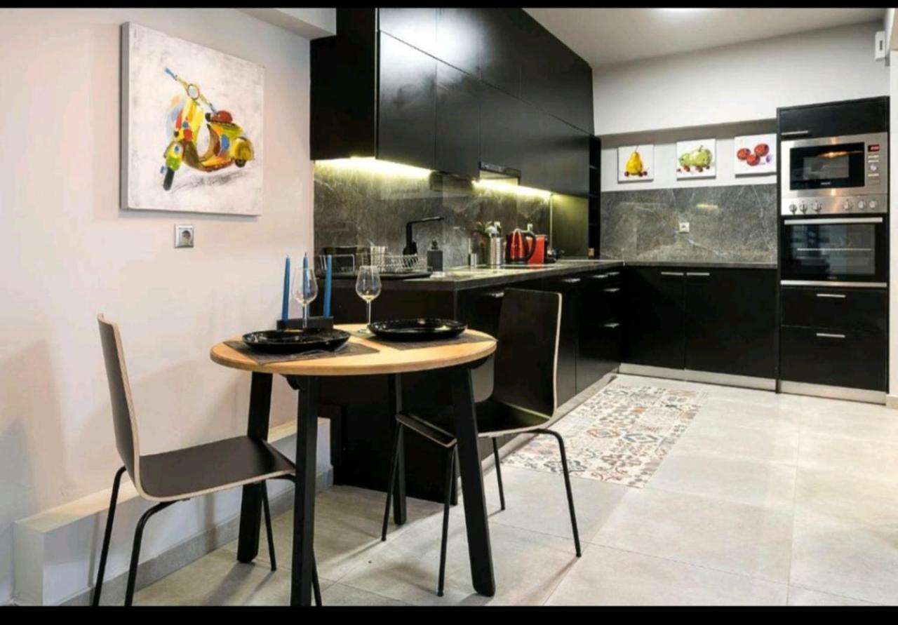 Romantic Jacuzzi Apartment Athen Eksteriør billede